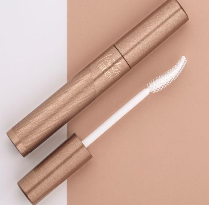 Fall in Love With The featherBrush Mascara Applicator