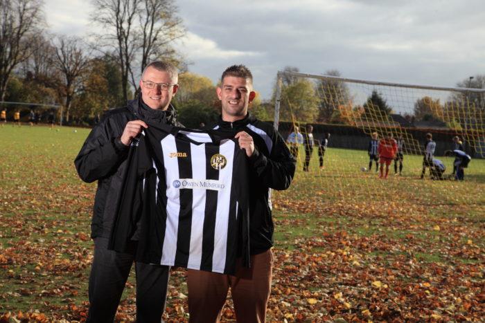 Owen Mumford sponsors chipping Norton Town Football Club