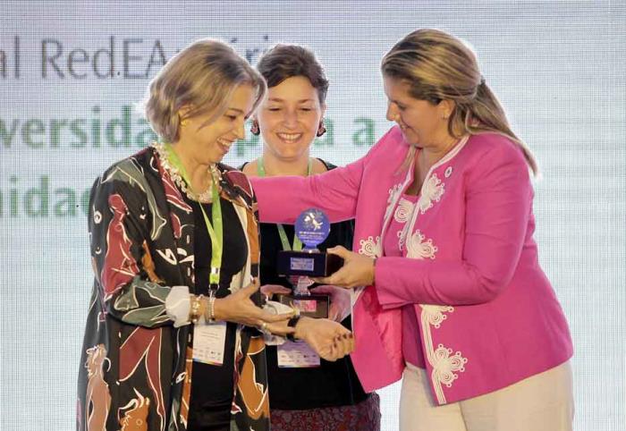 Smurfit Kappa wins top Latin American CSR award for Community Transformation