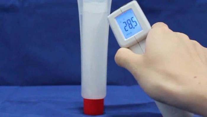 Actual Product Test on Temperature Measuring for UDN's Heating/Cooling Tube(video)