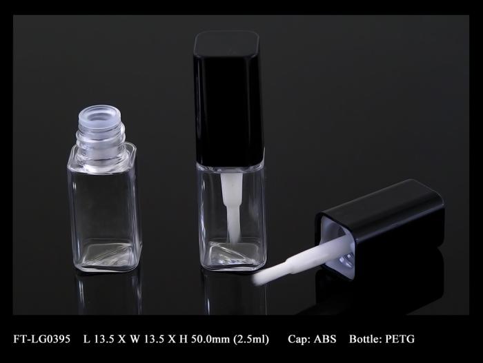 Lip Gloss Bottle: FT-LG0395